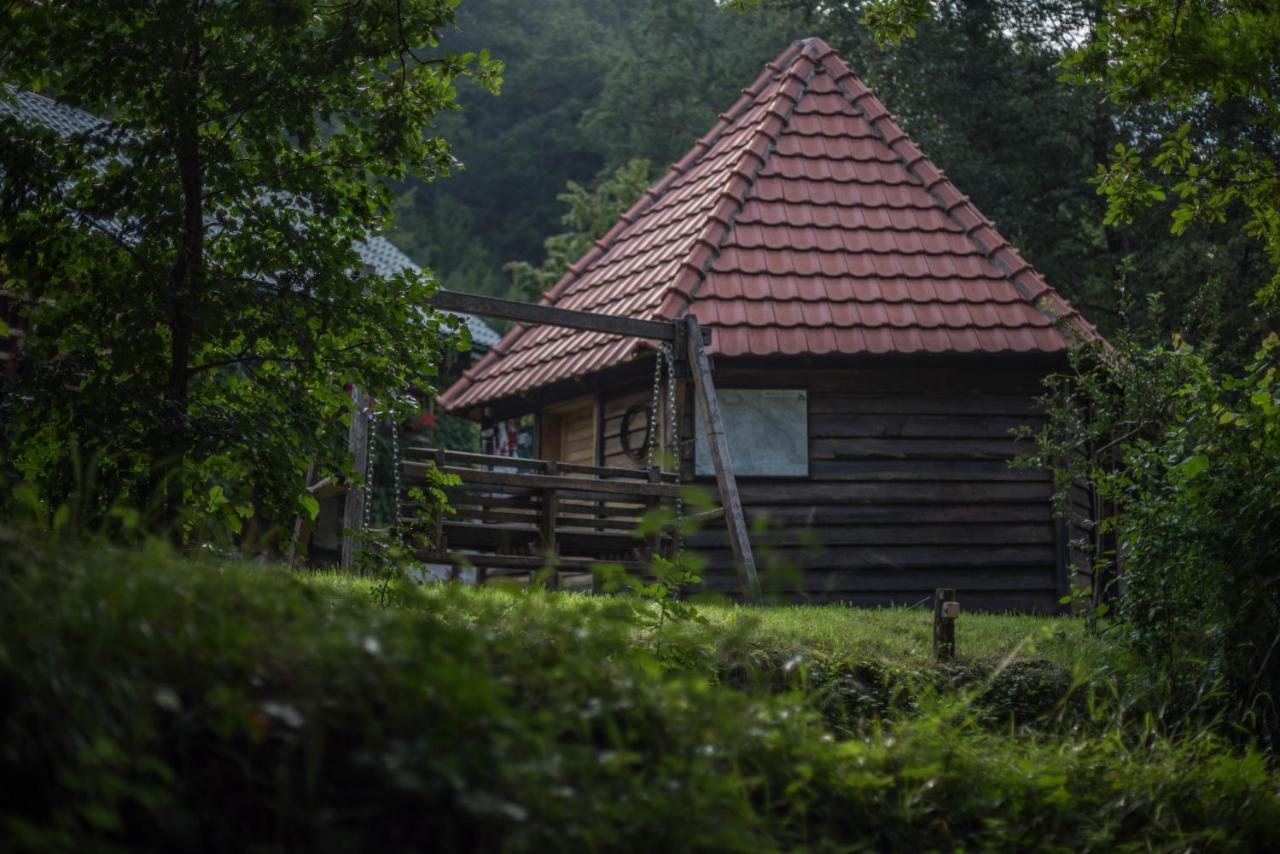 GRAB ethno village&camp Scepan-Polje Esterno foto